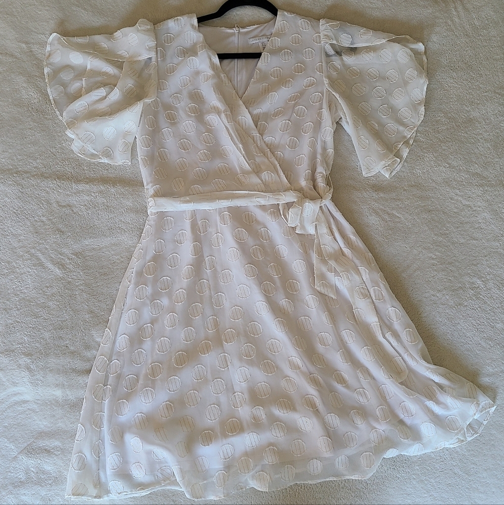 London Times Flowy White Gold Polka Dot Textured Wrap Midi Dress Size 8